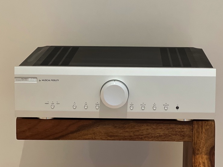 Musical Fidelity /  / Integrated / Combo / Streaming Amplifiers
